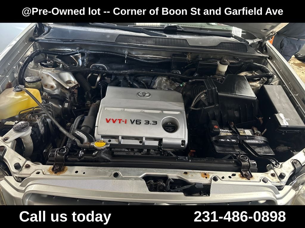 Used 2006  Toyota V6 image 9