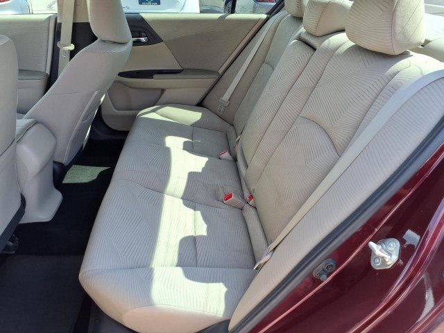 2016 Honda Accord LX - Photo 10