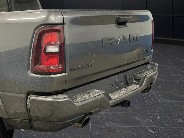 New 2026 Granite Crystal Metallic Clear-Coat Exterior Paint RAM Big Horn/Lone Star image 38