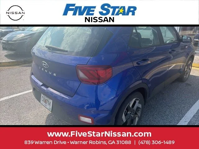 Used 2023 Blue Hyundai Limited image 2