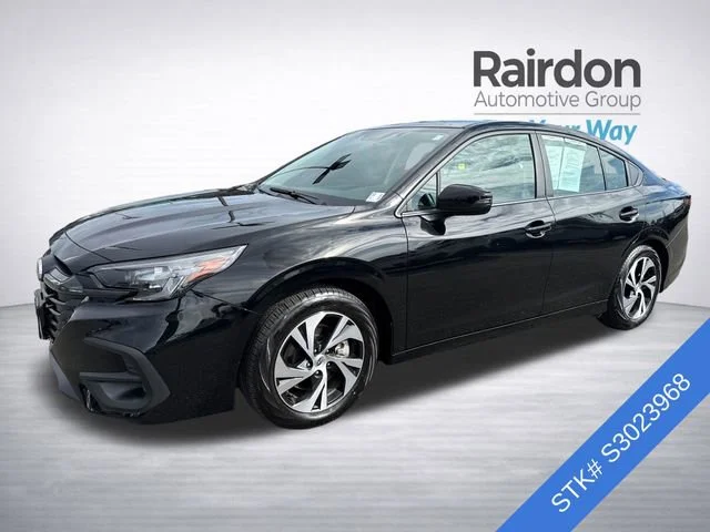 Used 2025 Crystal Black Silica Subaru Premium image 3