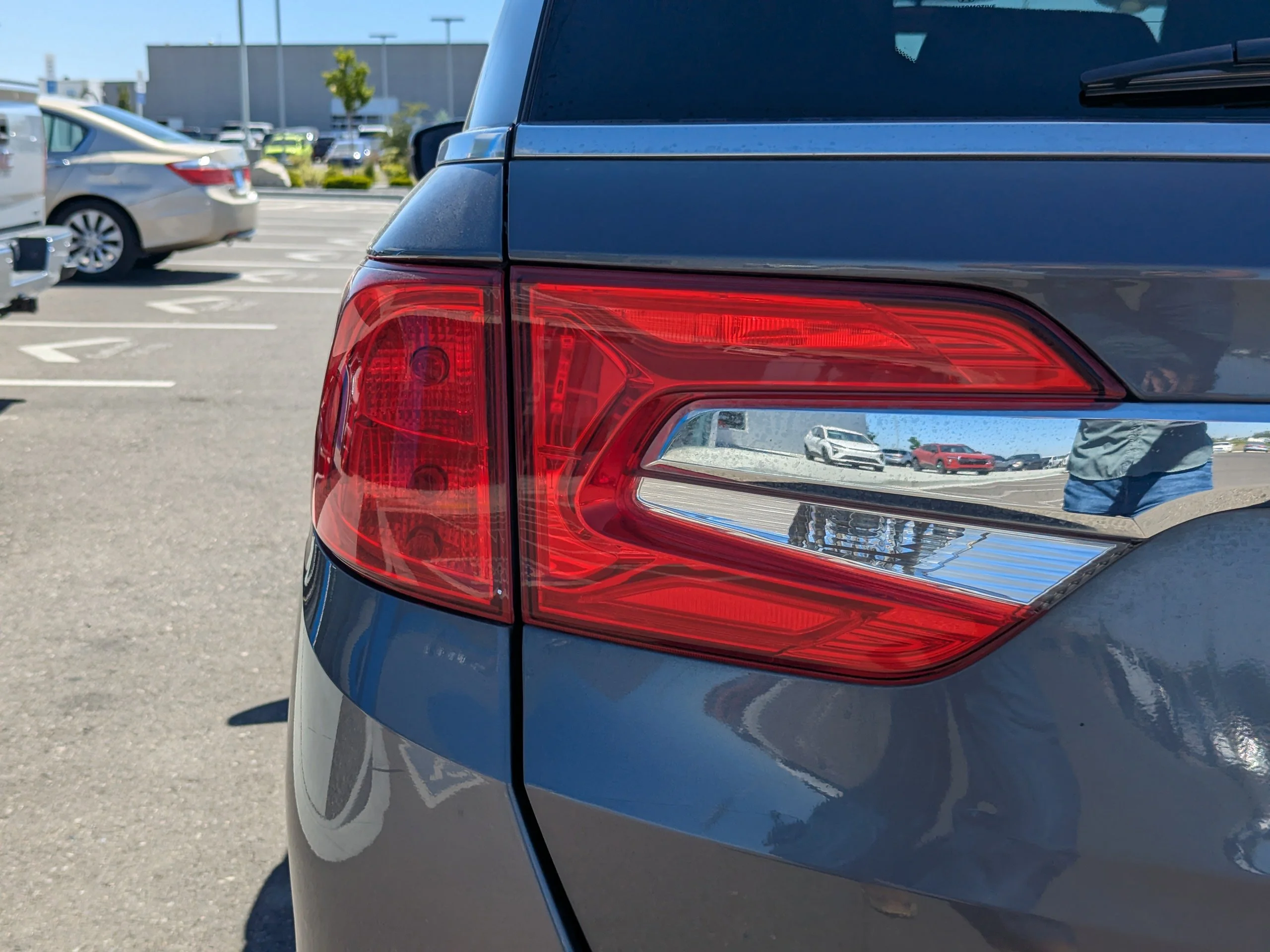 Used 2018 Charcoal Honda LX image 40