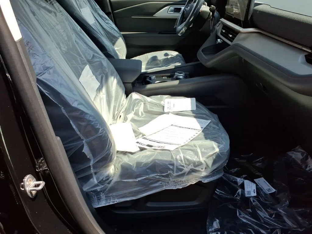 New 2026 Agate Black Metallic Ford Active image 8