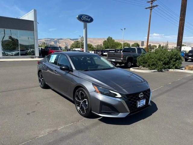 2023 Nissan Altima 2.5 SR