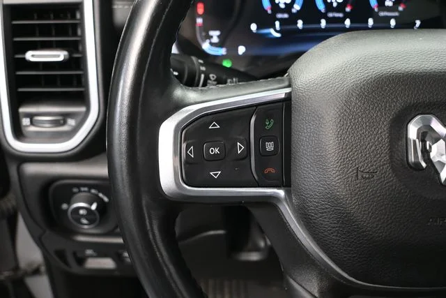 Used 2023 Silver Ram Laramie image 32