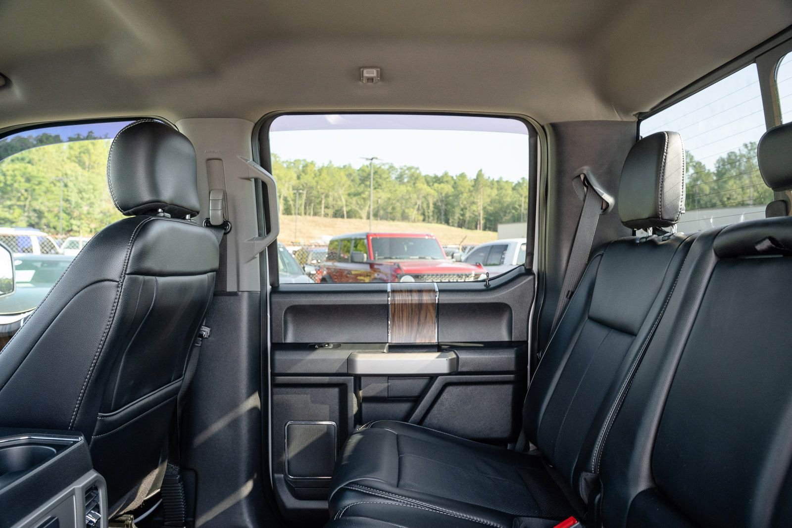 Certified Used 2020 White Ford Lariat image 21