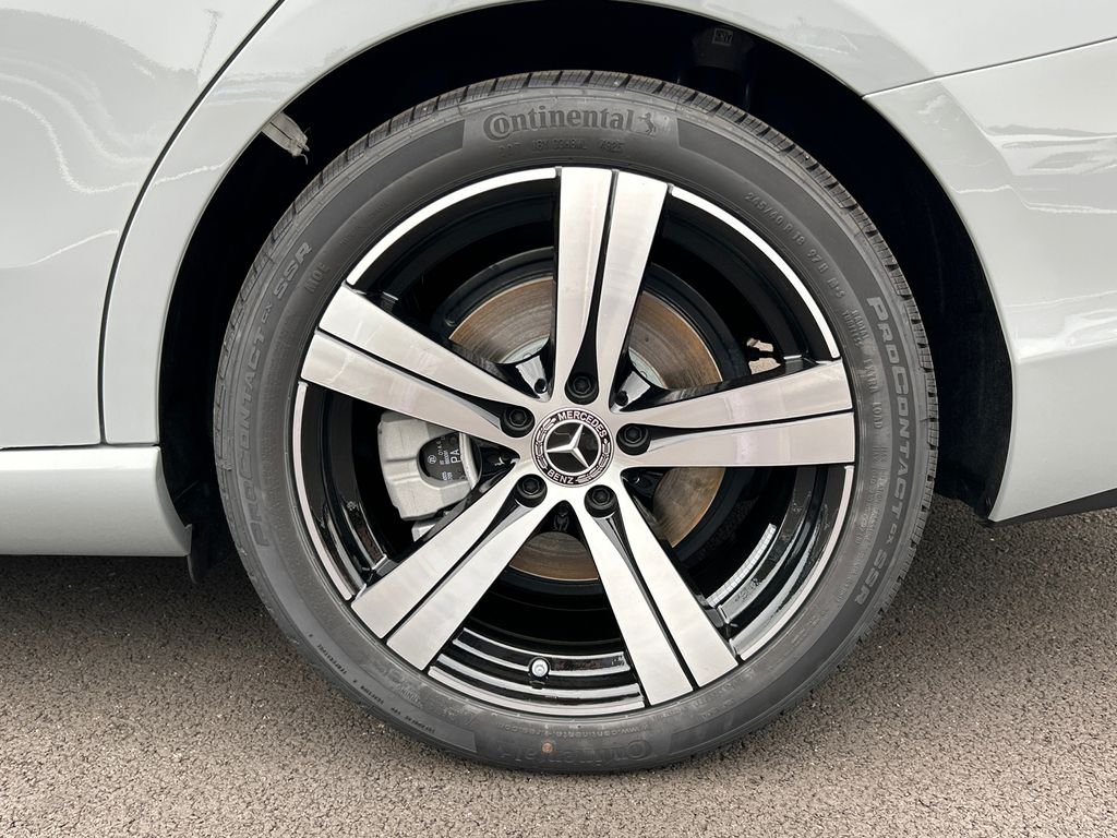 New 2026 MANUFAKTUR Alpine Grey Mercedes-Benz C 300 image 33