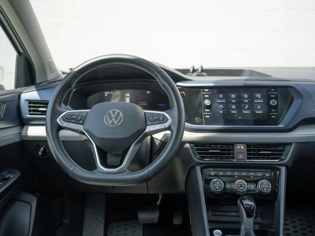 Used 2023 White Volkswagen 1.5T S image 22