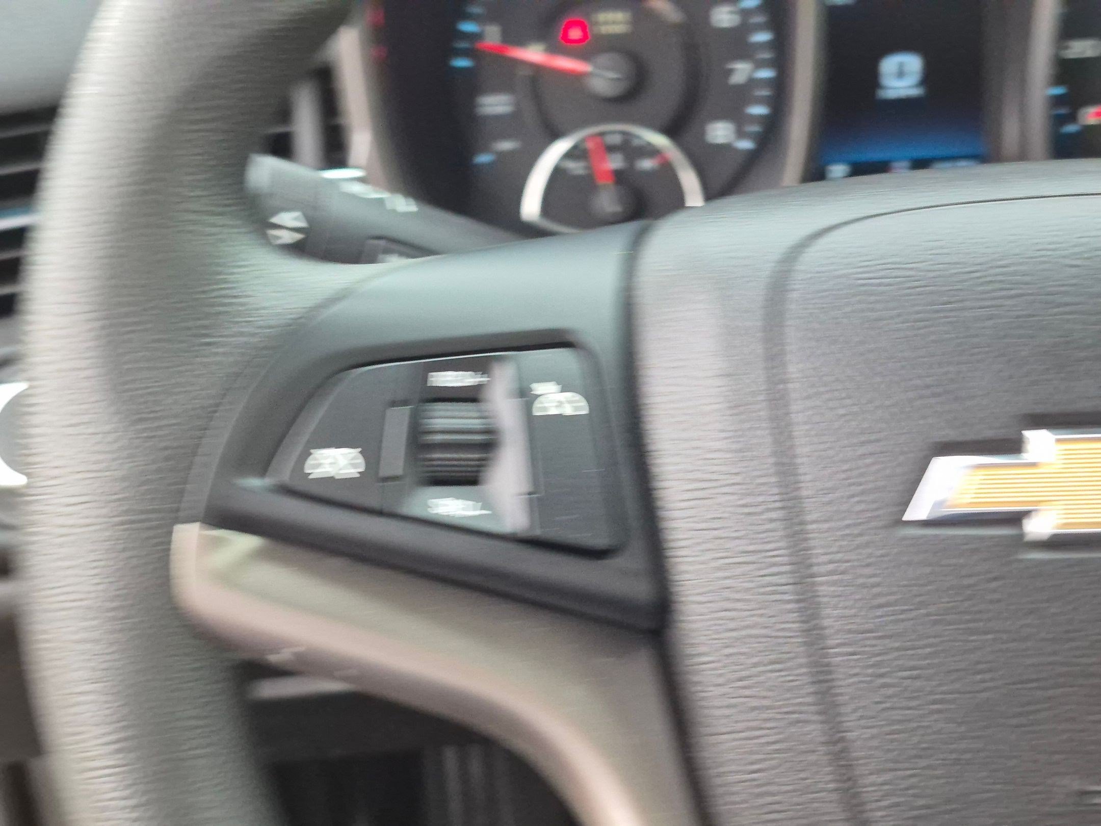 Used 2015 Black Granite Metallic Chevrolet LT image 17