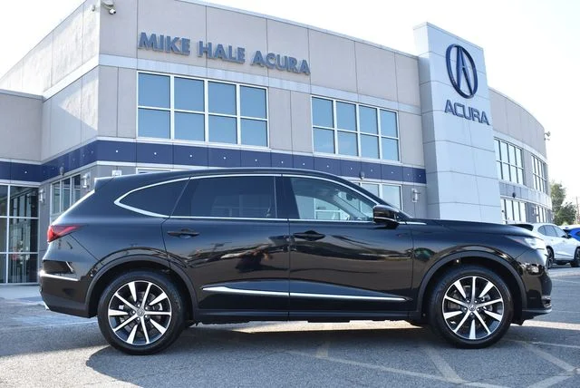 New 2026 Majestic Black Pearl Acura Technology Package image 4