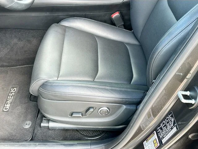 Used 2025 Gray Genesis 2.5T image 19