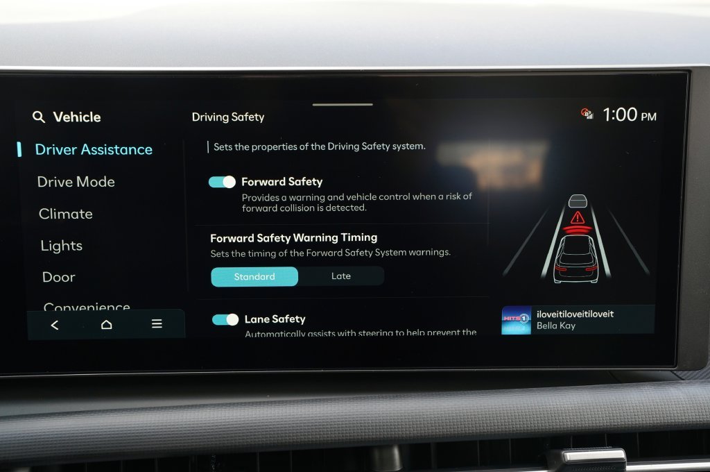 New 2026 Atlantis Blue Hyundai SE image 37