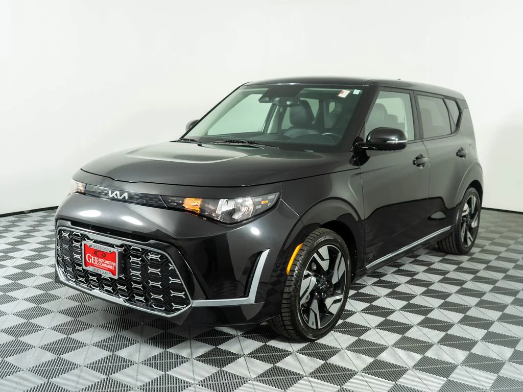 Used 2023 Black Kia GT-Line image 3