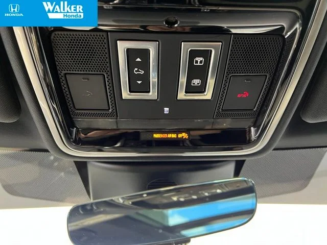 Used 2020 White Land Rover HST image 31