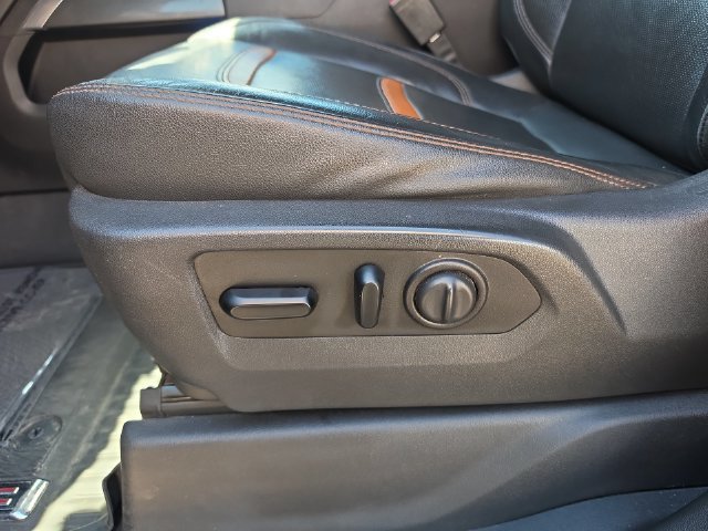 Used 2021 Onyx Black GMC AT4 image 22