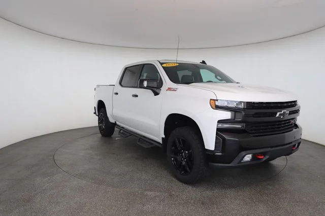 Used 2021 White Chevrolet LT Trail Boss image 32