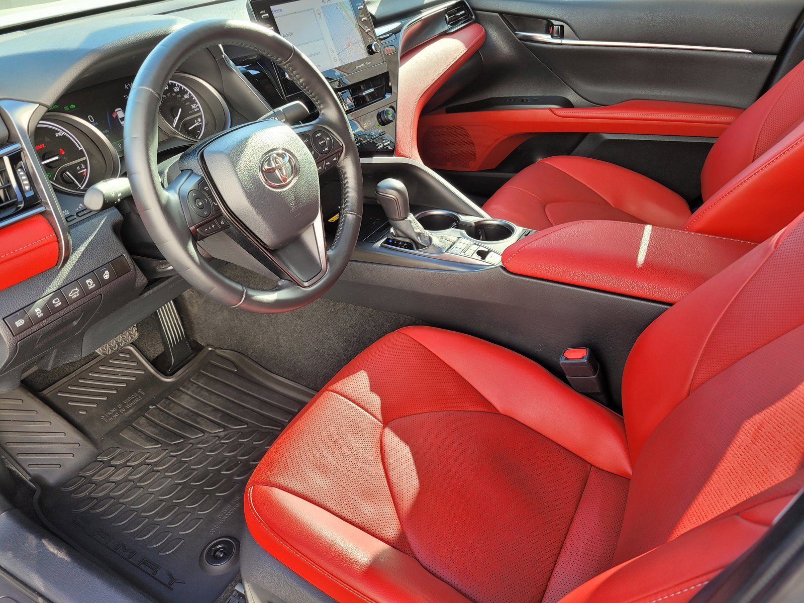 Used 2024 WIND CHILL PEARL Toyota Hybrid XSE image 15