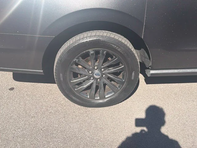 Used 2021 Gray Ford Limited image 8