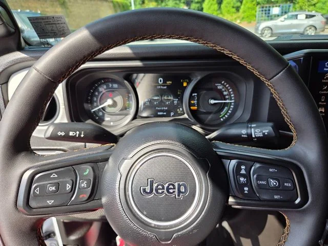 Used 2024 Silver Jeep Sport S 4xe image 26