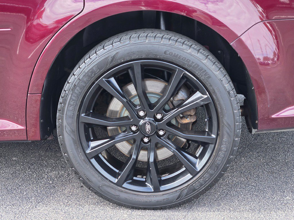 Used 2017 Burgundy Ford SEL image 17