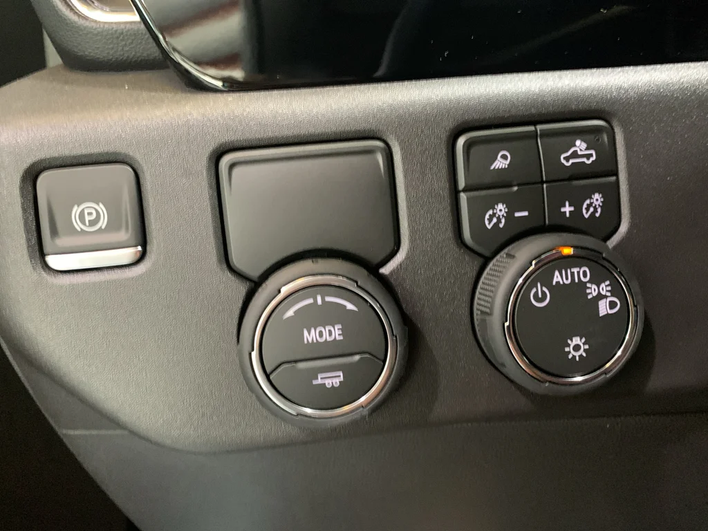 2026 Chevrolet Silverado 1500 LT - Photo 27