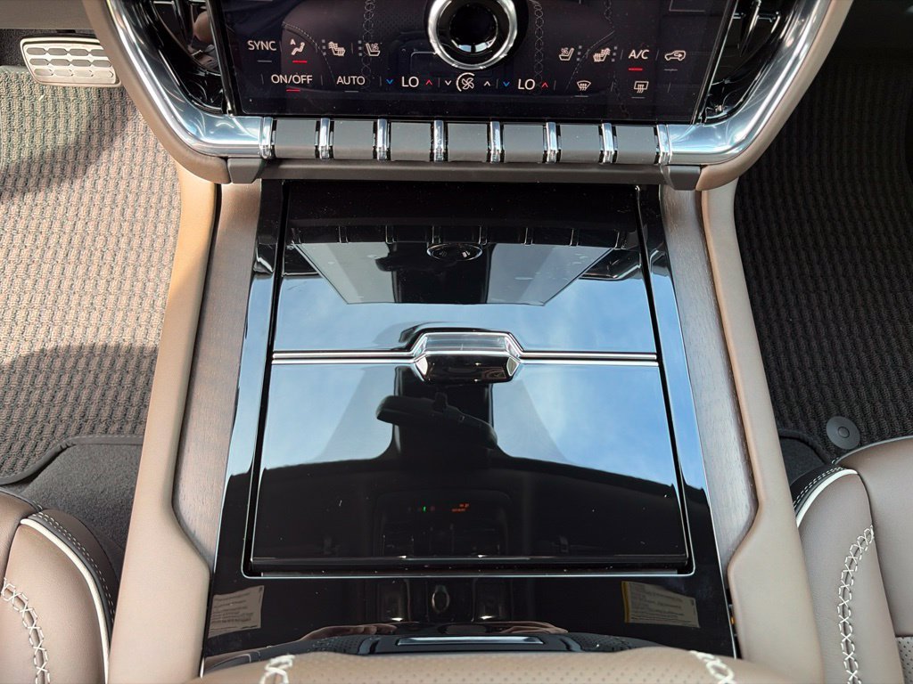 New 2026 Glacier White Tricoat GMC Denali Ultimate image 43