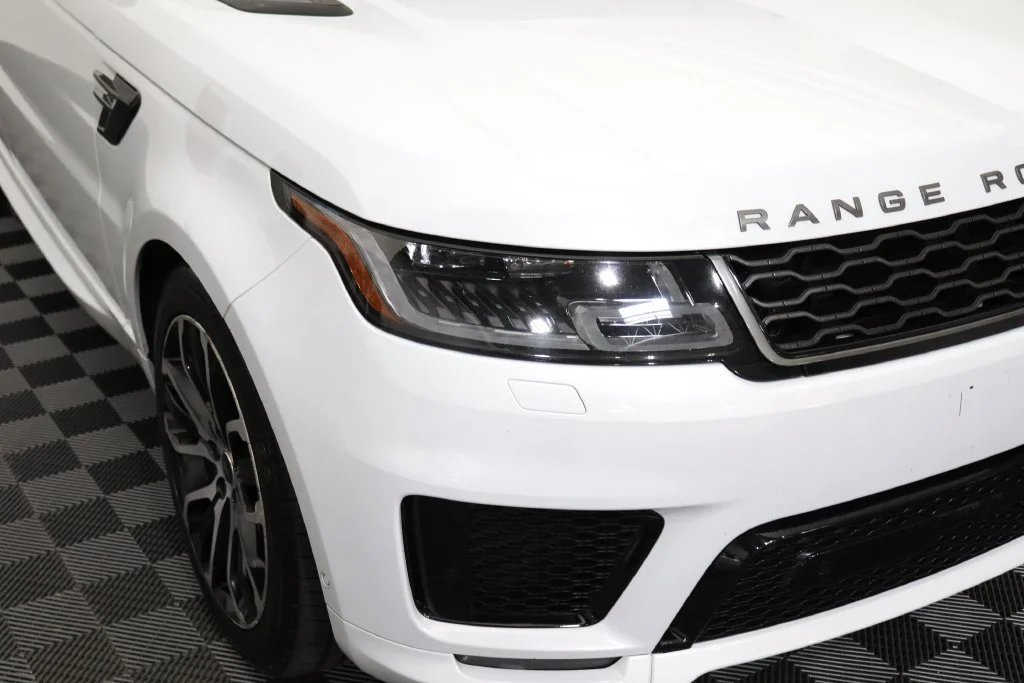 Used 2019 White Land Rover Supercharged image 10
