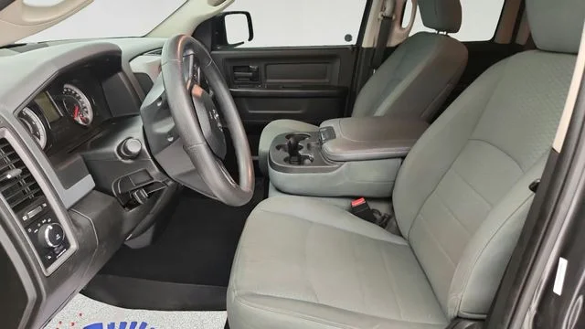Used 2019 Granite Crystal Clearcoat Metallic Ram Express image 10