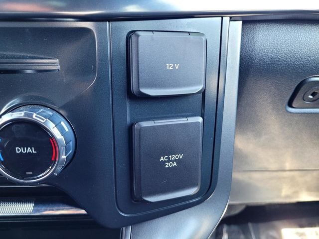 Used 2025 White Ford Lariat image 17