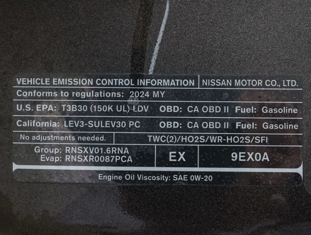 Used 2024 Gray Nissan S image 31