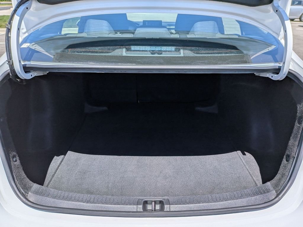 2023 Toyota Corolla LE - Photo 24