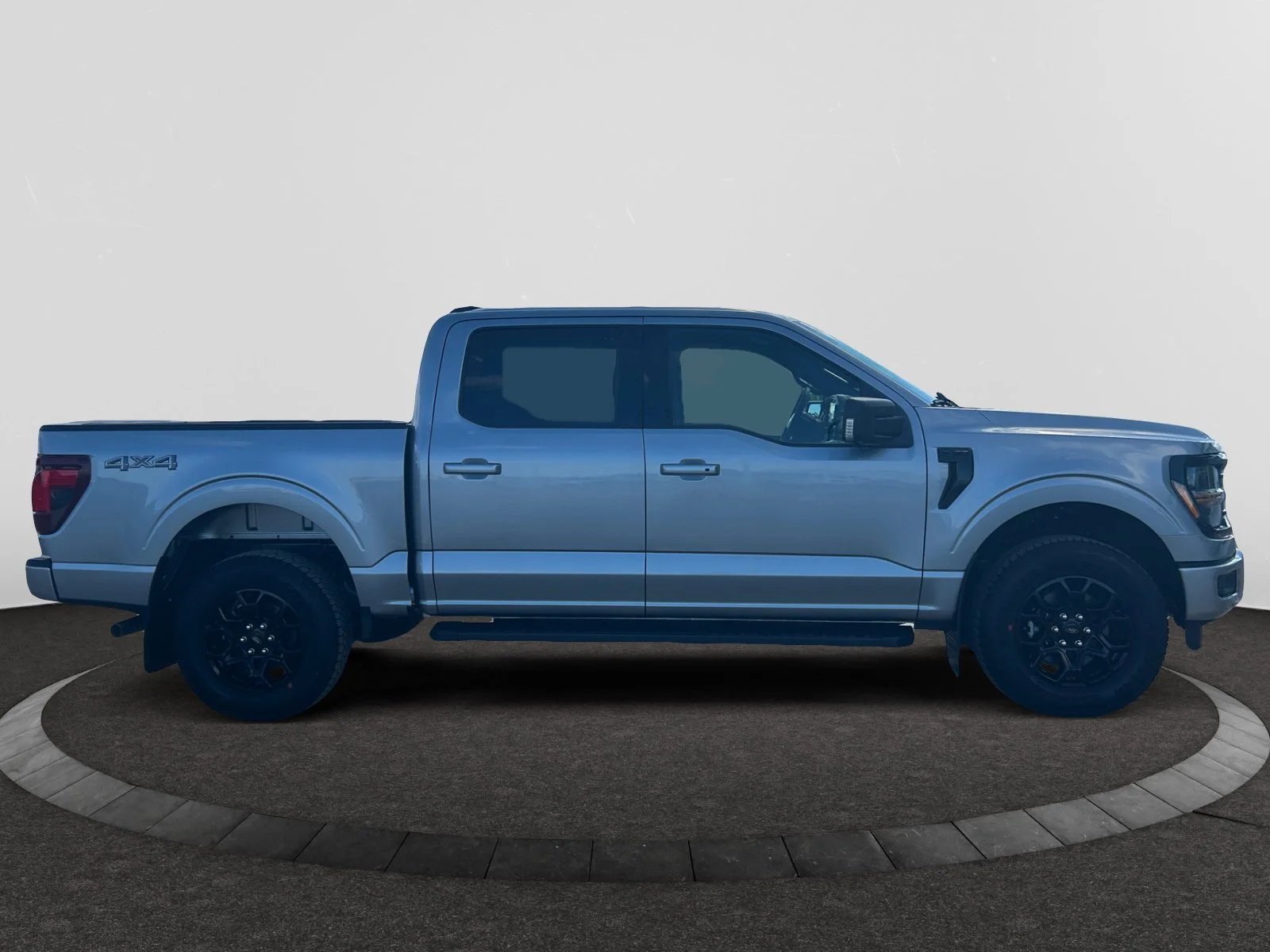 New 2026 Iconic Silver Metallic Ford XLT image 6