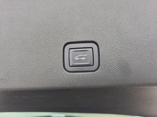 Used 2022 Red Cadillac Premium Luxury image 36