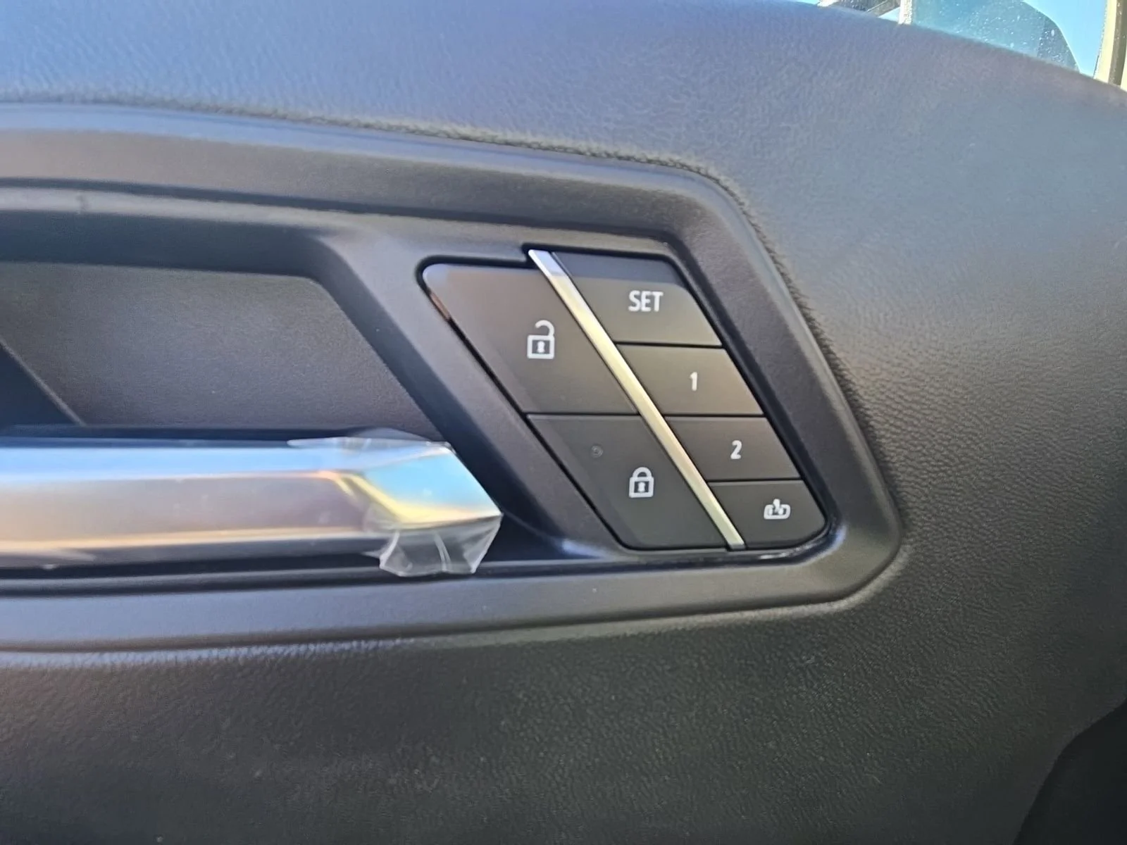 2026 GMC Canyon AT4X - Photo 38