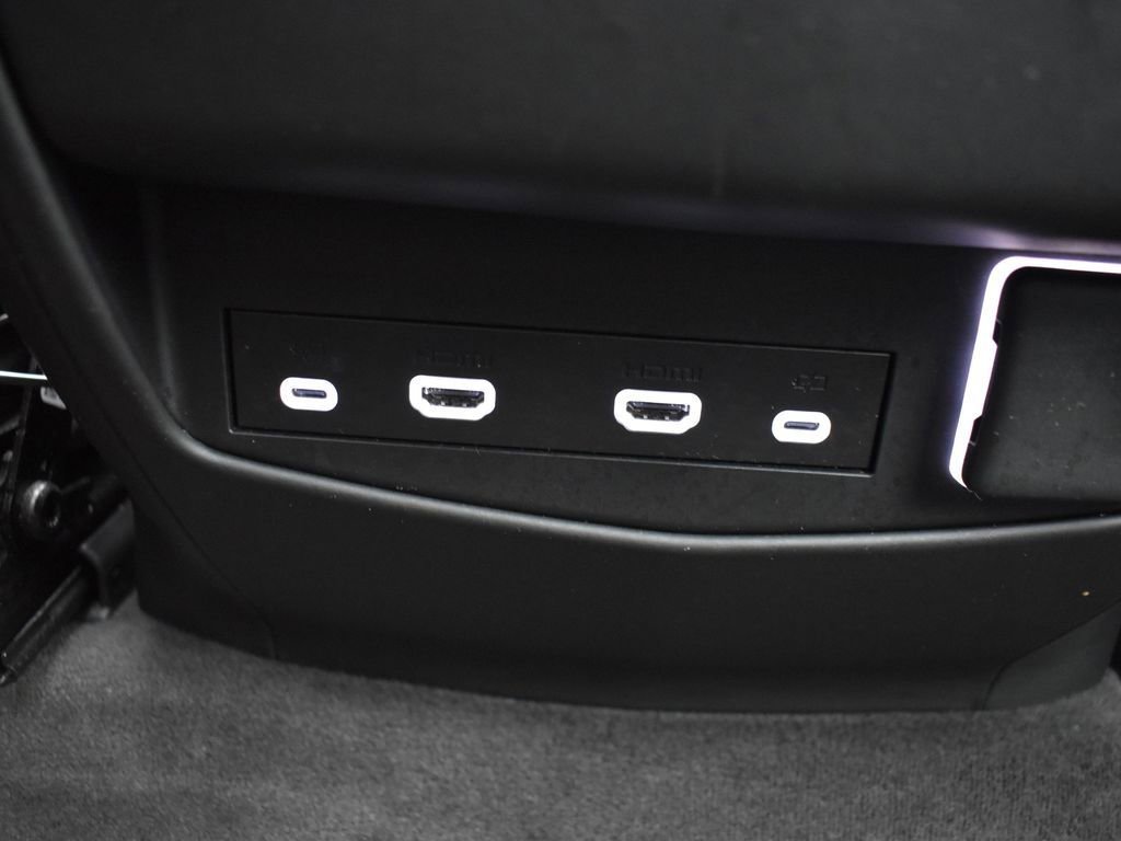 2022 CADILLAC ESCALADE - Image 34