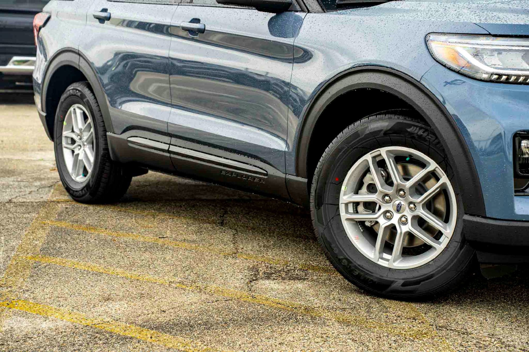 New 2026 Vapor Blue Metallic Ford Active image 2