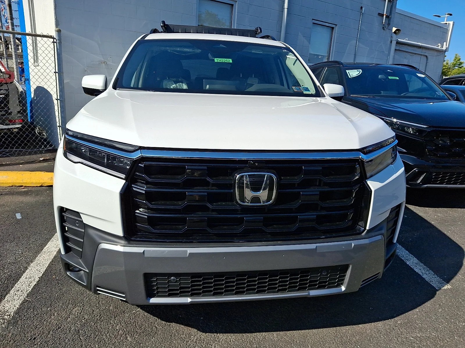 New 2026 Platinum White Pearl Honda Touring image 2