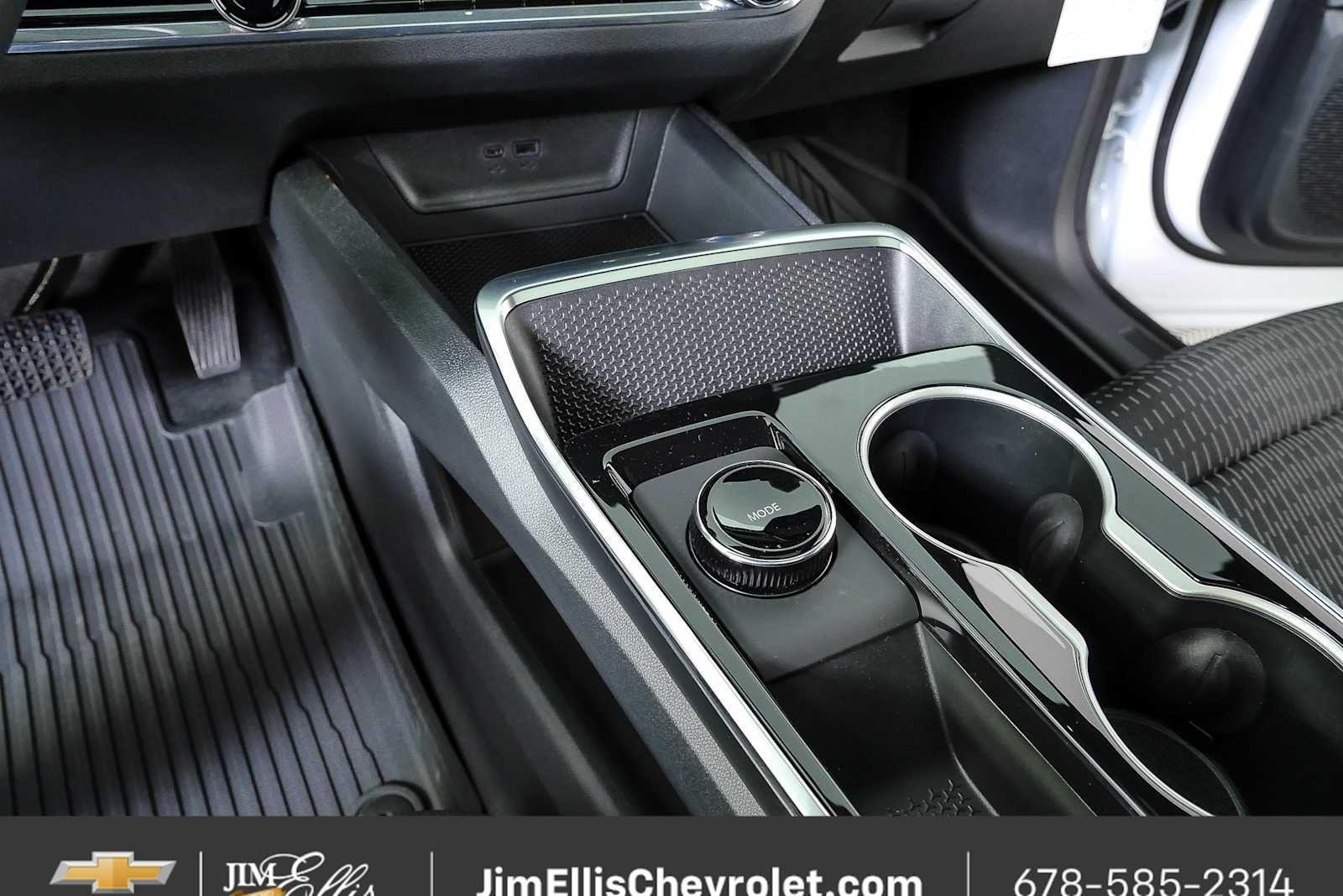 2026 Chevrolet Equinox LT - Photo 17