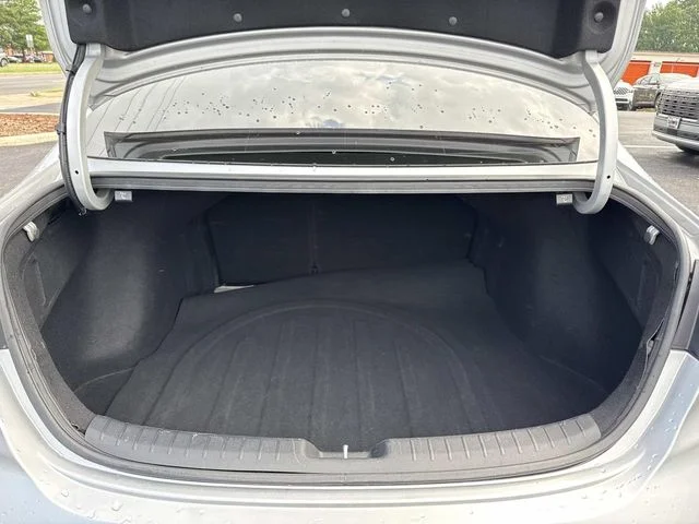 Used 2019 Silver Kia LXS image 29