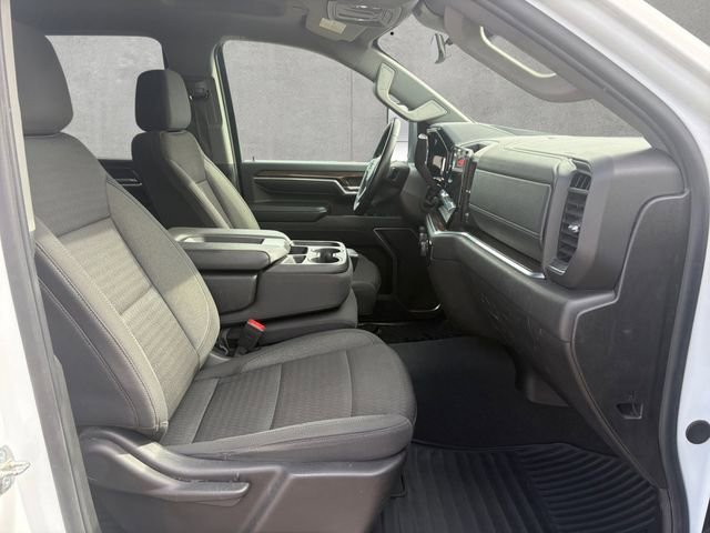 Used 2024 Summit White Chevrolet LT image 24