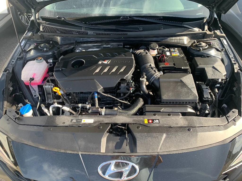 Used 2023 Onyx Black Hyundai Base image 21