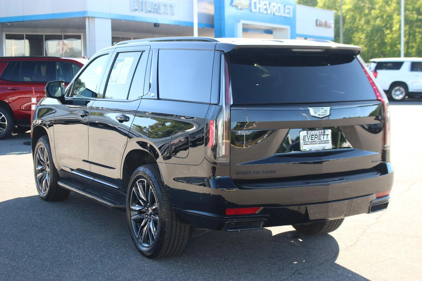 Used 2021 BLACK RAVEN Cadillac Sport image 5