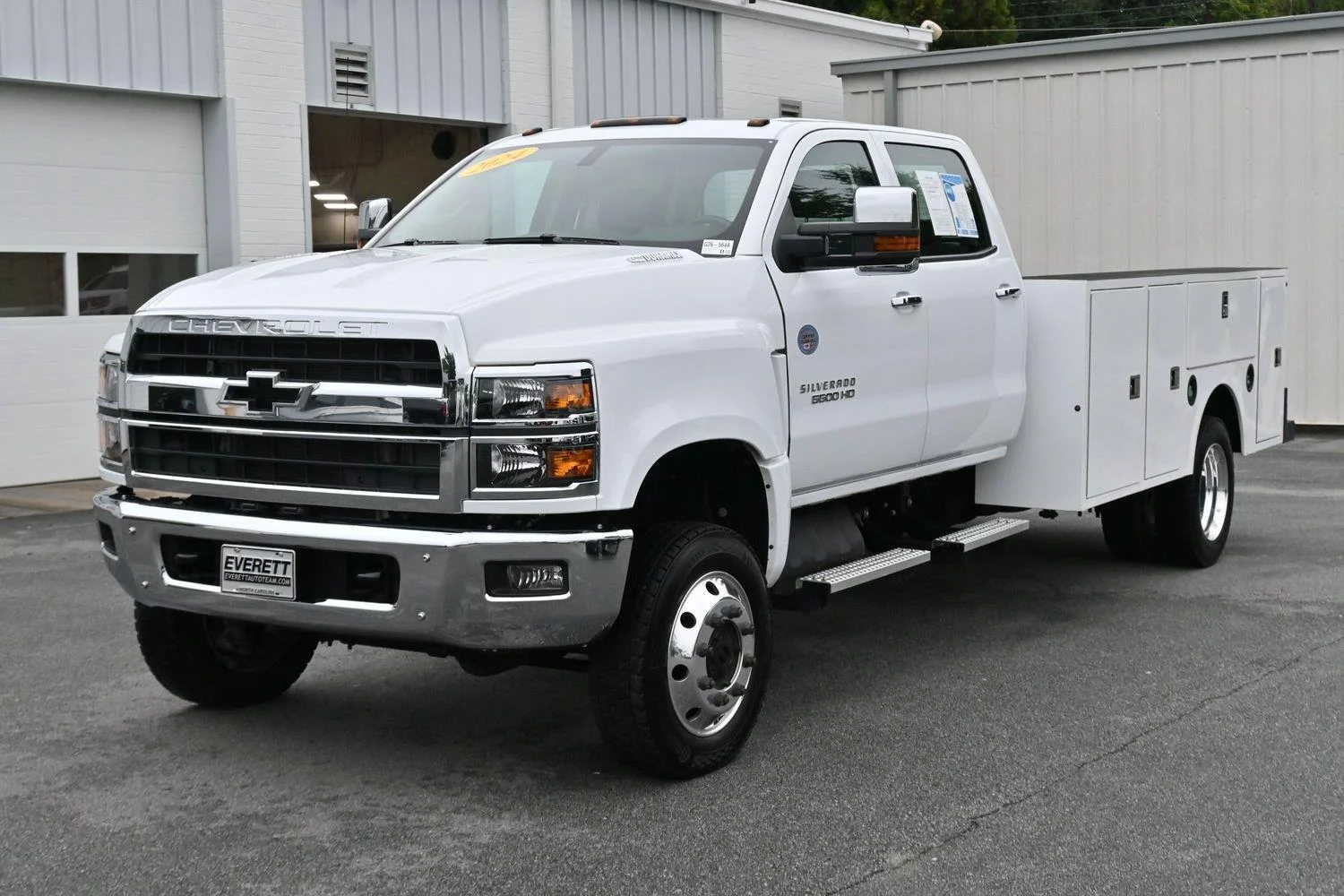 Used 2024 Summit White Chevrolet Work Truck image 3