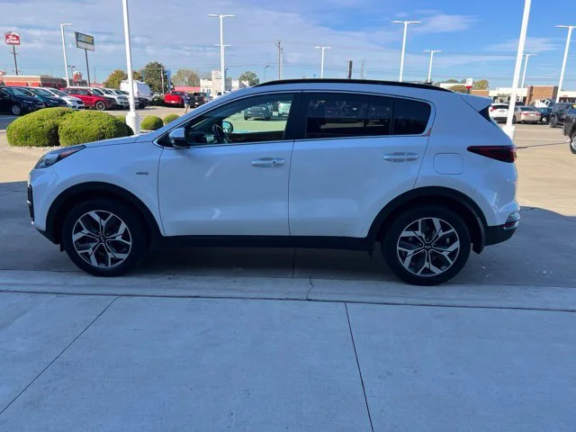 Used 2021 White Kia EX image 6