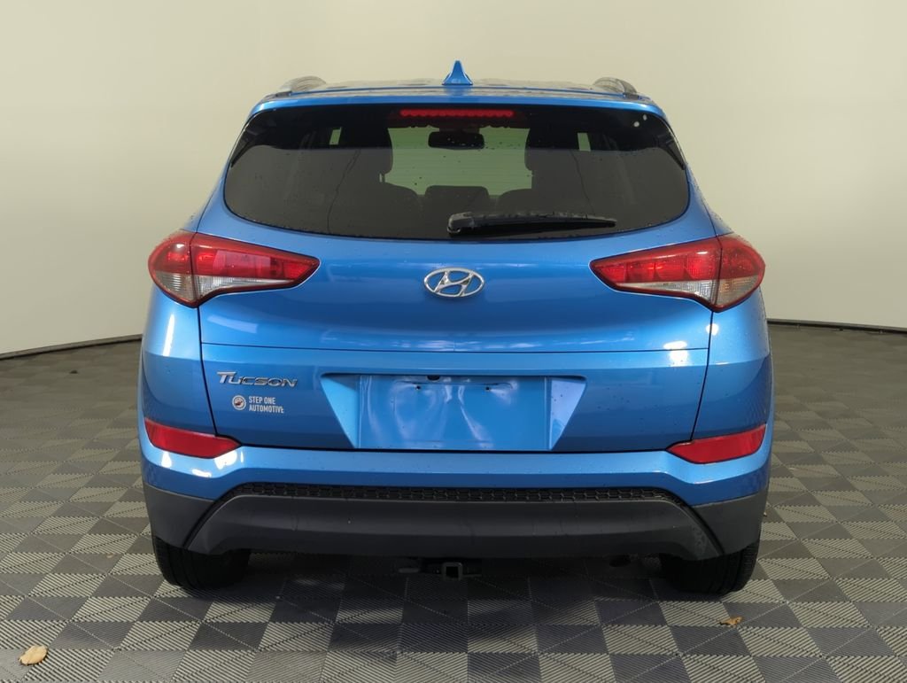 Used 2018 Blue Hyundai SEL Plus image 6