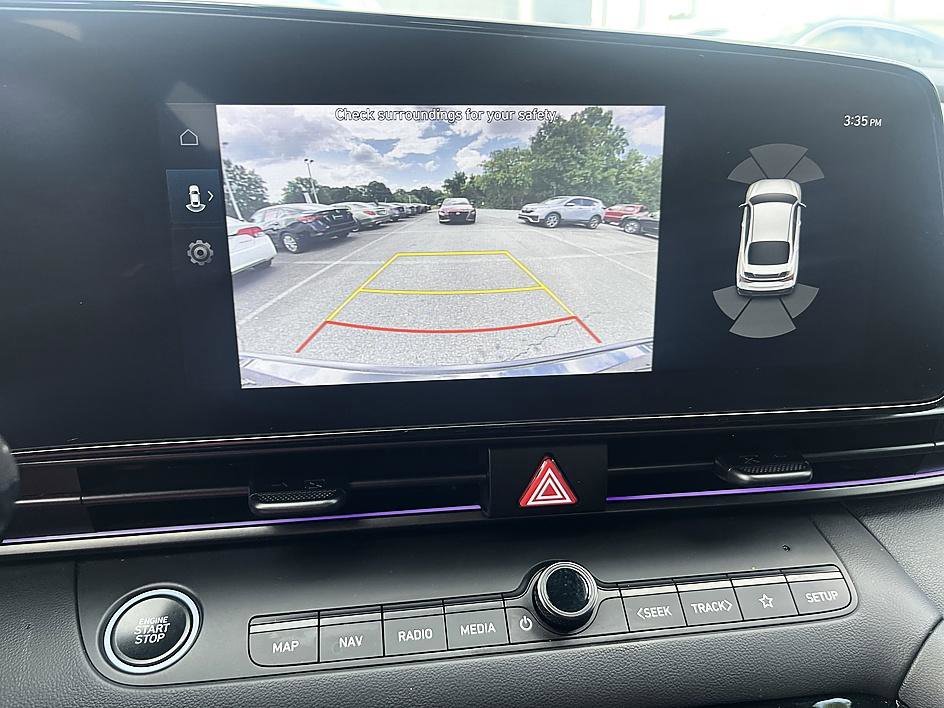 Used 2025 Abyss Black Hyundai Base image 15