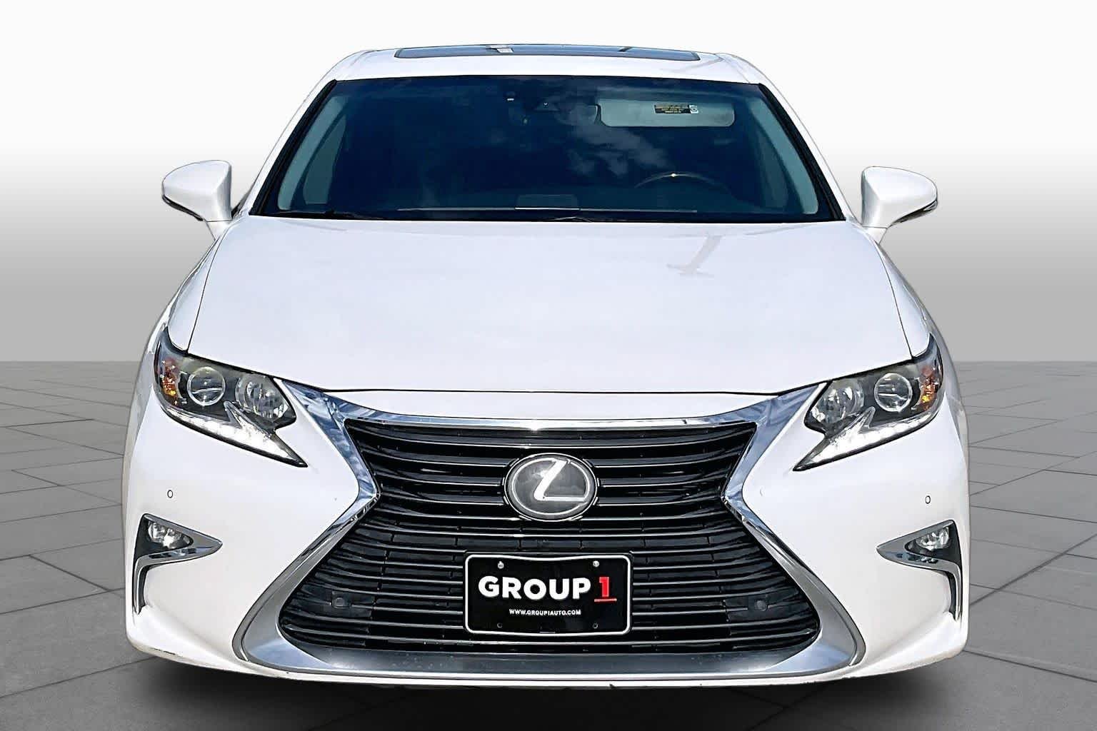 Pre-Owned 2016 Lexus ES 350