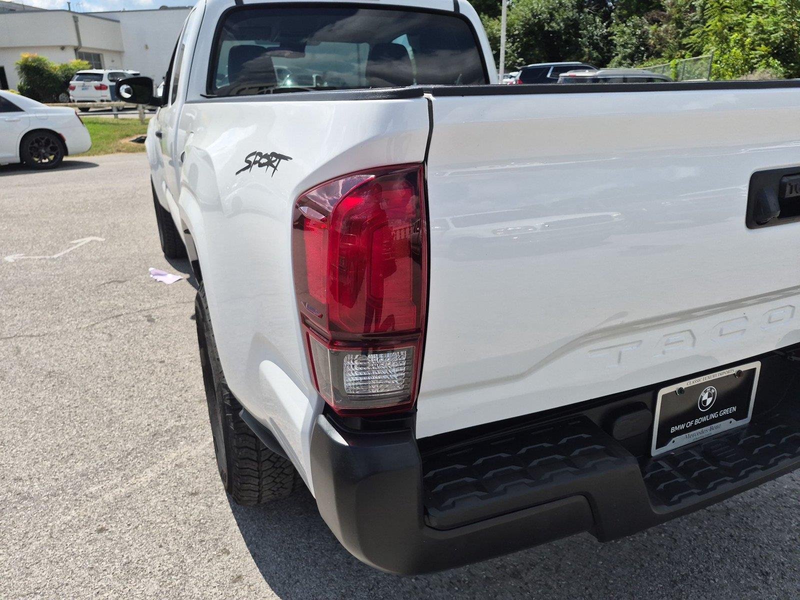 Used 2022 White Toyota SR image 12