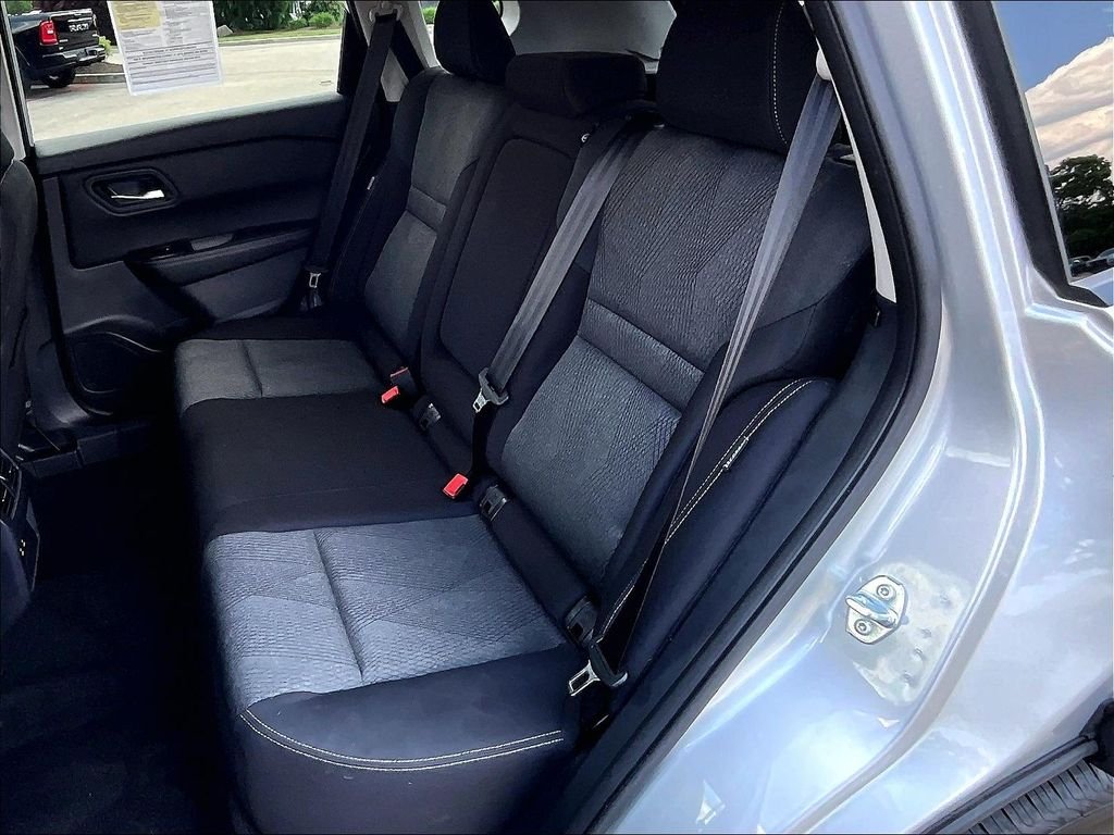 Used 2025 Silver Nissan SV image 15