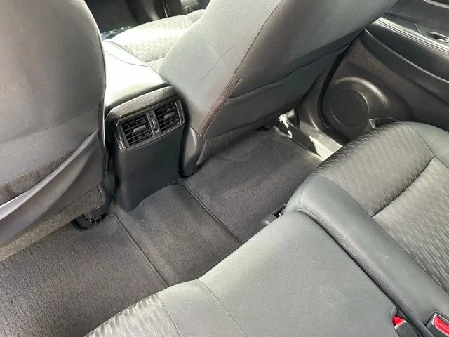 2020 Nissan Rogue SV - Photo 15